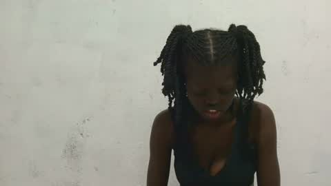 laylani69 online show from June 21, 8:46 pm
