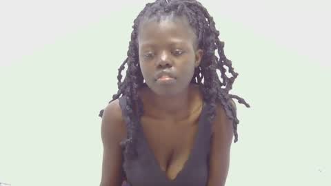 laylani69 online show from July 28, 8:52 pm
