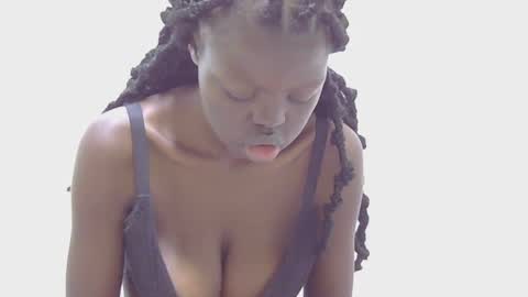 laylani69 online show from July 22, 4:57 am