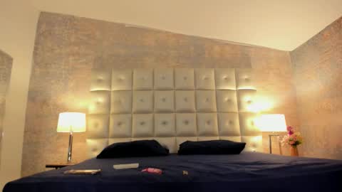 LEZY online show from March 4, 7:42 pm