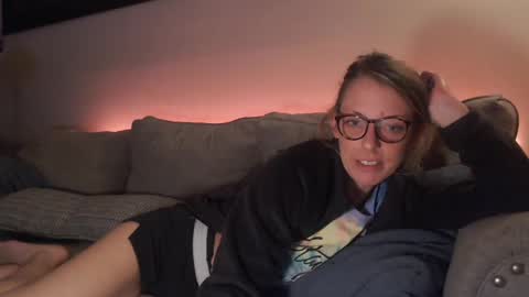 Hornystonerchick online show from December 5, 12:30 am