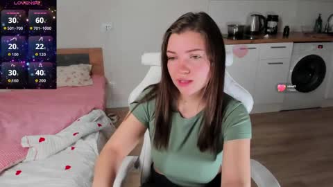 lia_2002_ online show from April 16, 1:22 pm