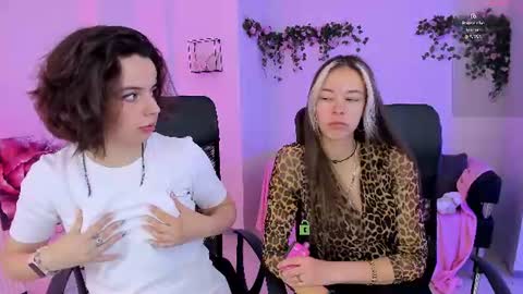lia_dream_ online show from June 22, 8:22 am