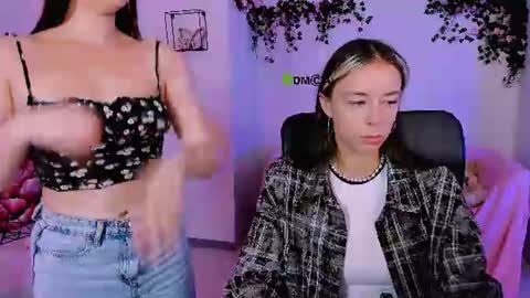 lia_dream_ online show from June 25, 8:29 am