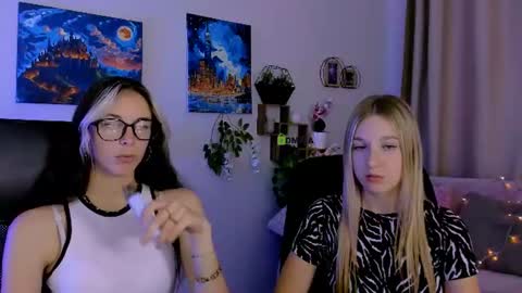 lia_dream_ online show from July 28, 3:21 pm