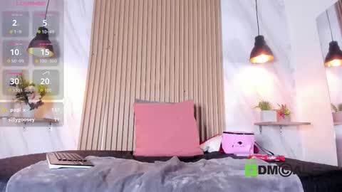 lia_harper_ online show from December 18, 7:29 pm