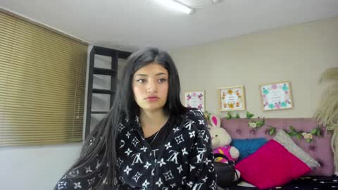 Snapshot of lia_keen chatting on January 18, 8:30 pm lia online show from January 18, 8:30 pm