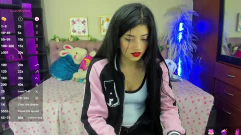 Snapshot of lia_keen chatting on January 10, 8:15 pm lia online show from January 10, 8:15 pm