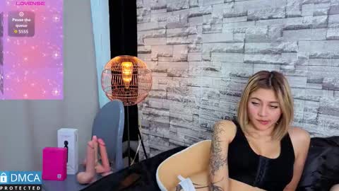 lia summer1 online show from November 27, 9:17 pm