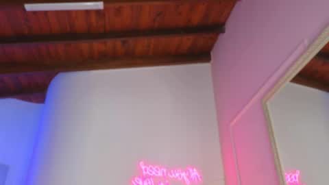 Lia Cox online show from November 5, 3:01 am