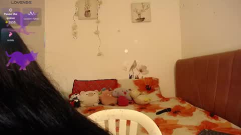 liahdiaz_ online show from August 4, 1:06 pm