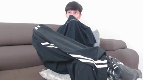 Liam  online show from February 21, 7:47 pm