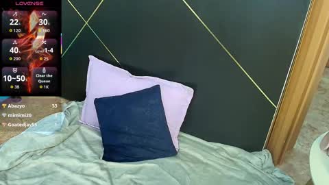 L I A M O N R O E online show from November 10, 1:17 pm