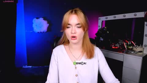 Little Liana  online show from February 17, 11:13 am