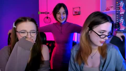 Little Liana  online show from January 31, 9:02 pm