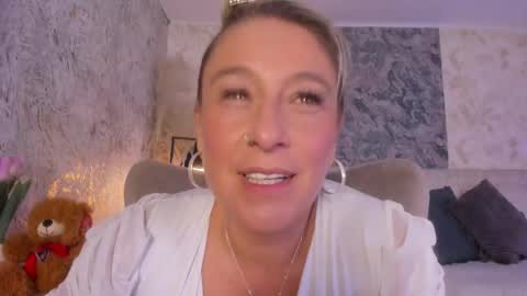 Lian online show from January 15, 7:42 pm