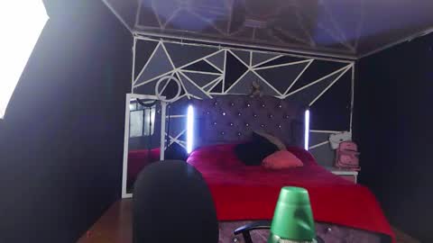 liastark19 online show from March 21, 12:48 am