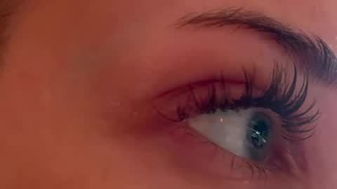  Im online every day except Saturday and Sunday somewhere between 2000 and 0300 UTC3 but its never at the same time  online show from February 10, 12:52 pm