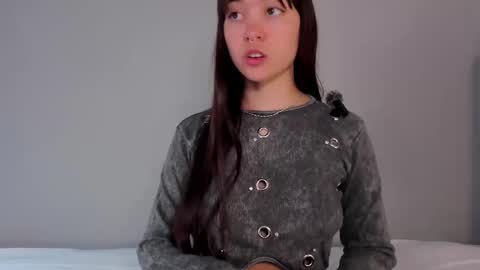 Lia Sweet online show from January 17, 6:37 pm