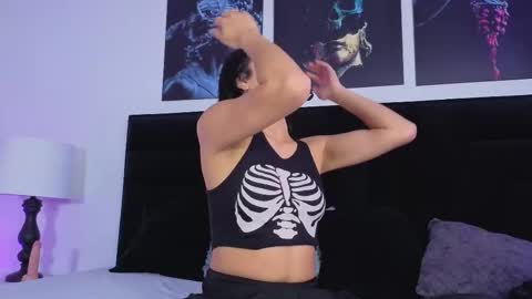 liilithstone online show from February 16, 1:44 pm