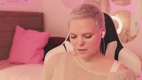 likaaberry online show from February 22, 4:08 pm