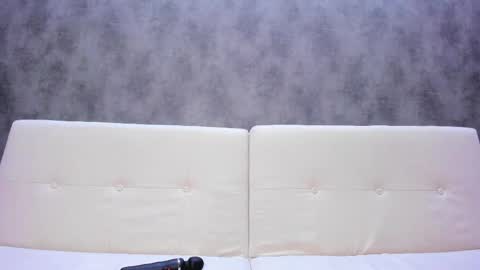 Emilia online show from February 19, 3:06 am