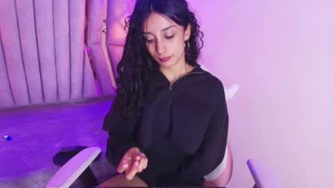 Lisaa online show from March 4, 12:34 pm