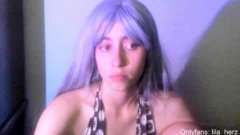 Snapshot of lila_herz chatting on December 24, 4:33 am Ren online show from December 24, 4:33 am