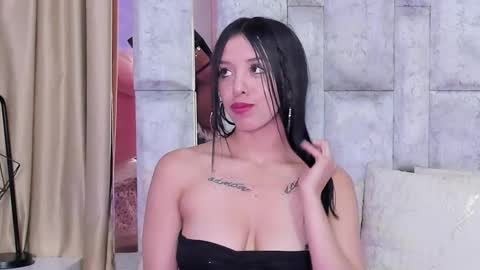 lila noa online show from January 14, 9:42 pm