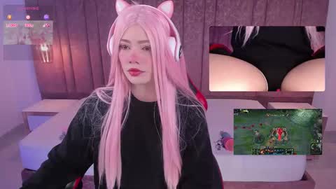 Lila online show from November 11, 2:14 pm