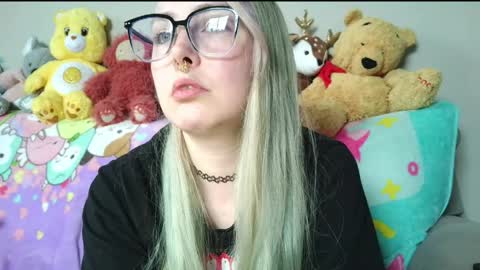 emily ryanson online show from April 1, 7:33 pm