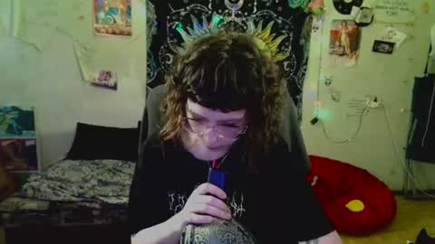 Lil online show from July 22, 11:22 am