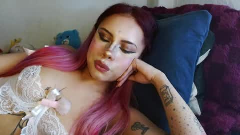 lilfoxxi online show from July 10, 1:39 am