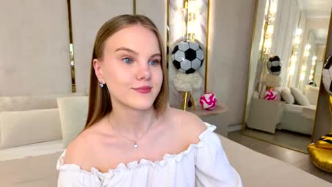 lili_lohan online show from July 1, 5:07 am
