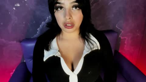 Lili  online show from April 1, 7:11 pm