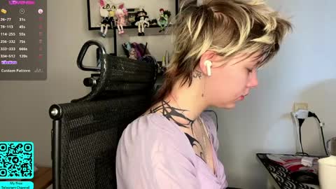 Lilian online show from April 3, 7:28 am