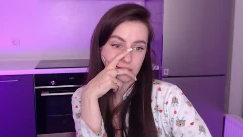 Lilu online show from July 22, 7:37 pm