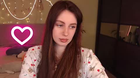 Lilu online show from November 21, 8:33 pm