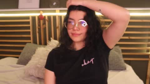  Lili  online show from March 11, 6:41 am