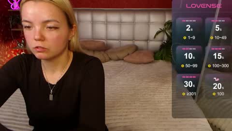 Lilie online show from March 6, 10:47 pm