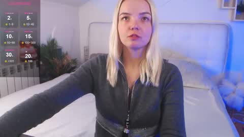 Lilie online show from February 25, 3:52 pm