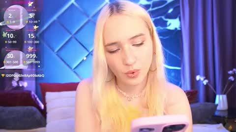 lilielfie online show from March 10, 11:09 pm