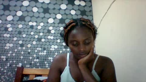 liligal online show from June 16, 7:59 pm
