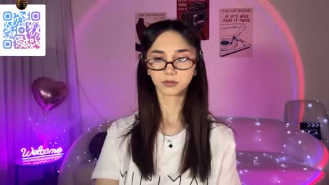 Lina online show from May 15, 11:40 pm