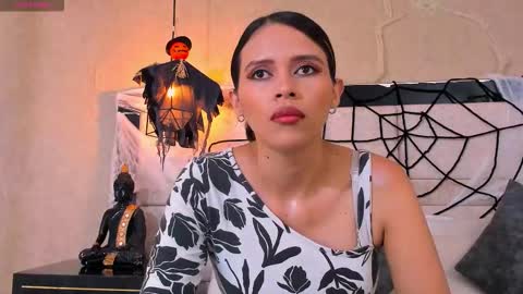 LilyJensen online show from October 23, 6:58 pm