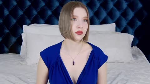 LiliLinn online show from January 24, 5:10 am