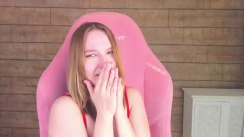 LiliLinn online show from June 30, 10:15 am