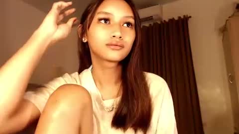 Chloe online show from September 18, 2:54 am