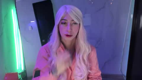 lilith cooper20 online show from February 7, 3:54 am