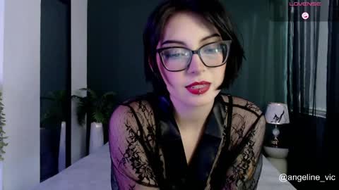 lilith online show from April 5, 11:48 pm